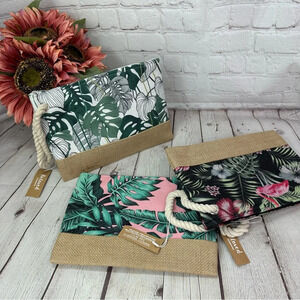 Boutique NWT wristlet bags tropical palm leaves choice of color beach summer